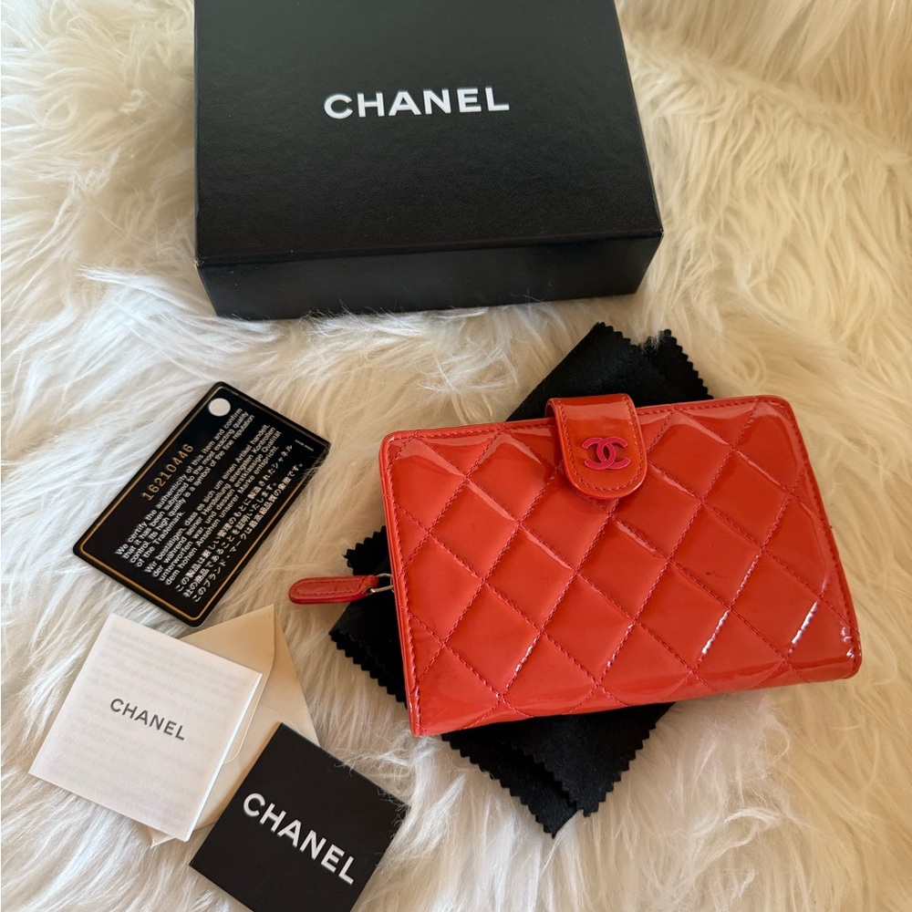 Auth CHANEL Rose Vernis Quilted Lambskin Tri-Fold Wallet – With Box